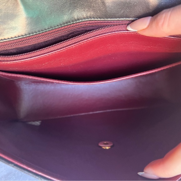 Authentic Chanel black quilted lambskin flap messenger bijou 24k gold hardware - Picture 16 of 16